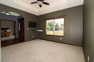 W245N2799 Single Tree Dr, Pewaukee, WI 53072 - Photo 14