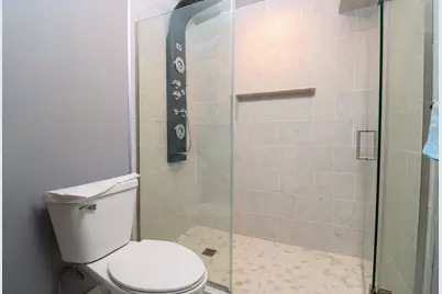 W245N2799  Single Tree Dr, Pewaukee, WI 53072 - Photo 30