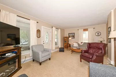 449  James St, Burlington, WI 53105 - Photo 6