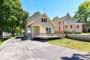 449 James St, Burlington, WI 53105 - Photo 26