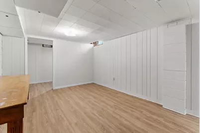 1041 N 17th St, Manitowoc, WI 54220 - Photo 18