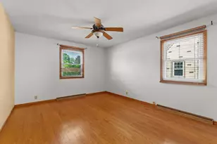 1041 N 17th St, Manitowoc, WI 54220 - Photo 12