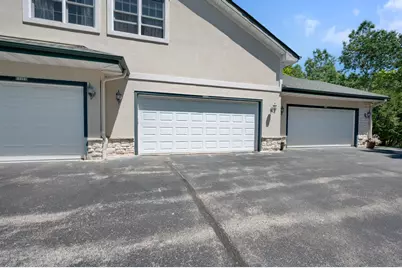 10208 W Deerwood Ln, Franklin, WI 53132 - Photo 24