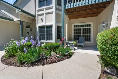 10208 W Deerwood Ln, Franklin, WI 53132 - Photo 1