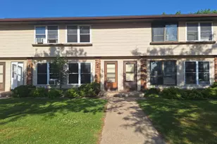 908 12th Ave, Onalaska, WI 54650 - Photo 1