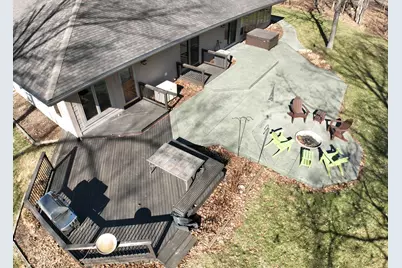 W307N6992  Club Cir, Merton, WI 53029 - Photo 6