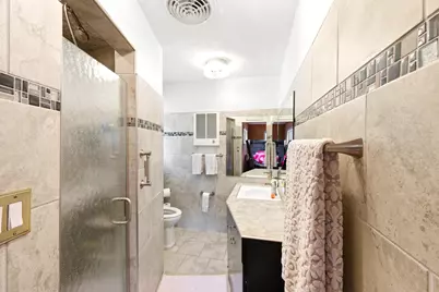 507 W Montclaire Ave, Glendale, WI 53217 - Photo 20