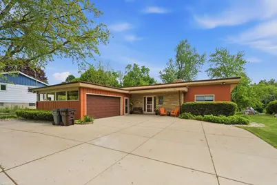 507 W Montclaire Ave, Glendale, WI 53217 - Photo 34