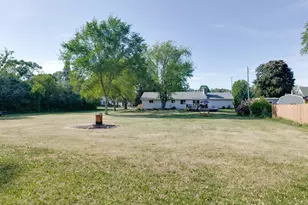 213 W State St, North Prairie, WI 53153 - Photo 34