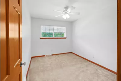 449 W Wisconsin Ave #9, Oconomowoc, WI 53066 - Photo 16