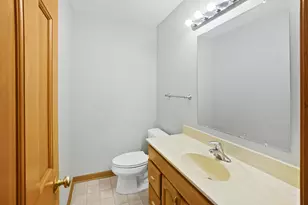 449 W Wisconsin Ave, Oconomowoc, WI 53066 - Photo 12