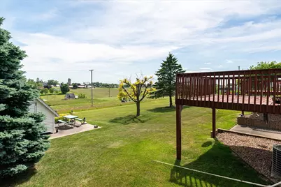 915  Rose St, Cashton, WI 54619 - Photo 4