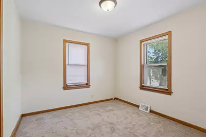 418  Harrison Ave, Waukesha, WI 53186 - Photo 12