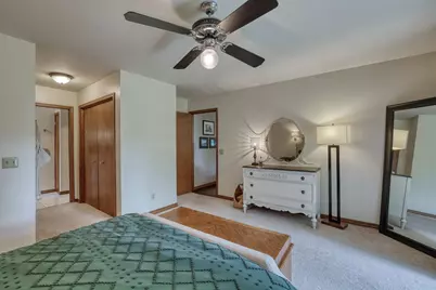 494  Quinlan Ct, Pewaukee, WI 53072 - Photo 24
