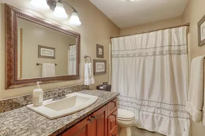 494  Quinlan Ct, Pewaukee, WI 53072 - Photo 34