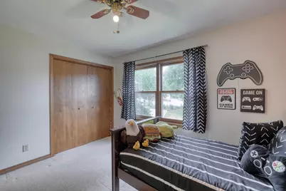 494  Quinlan Ct, Pewaukee, WI 53072 - Photo 32