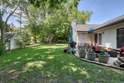 494  Quinlan Ct, Pewaukee, WI 53072 - Photo 8