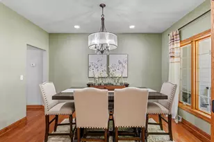 8415 Ravenswood Cir, Wauwatosa, WI 53226 - Photo 14