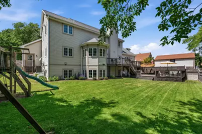 8415  Ravenswood Cir, Wauwatosa, WI 53226 - Photo 44