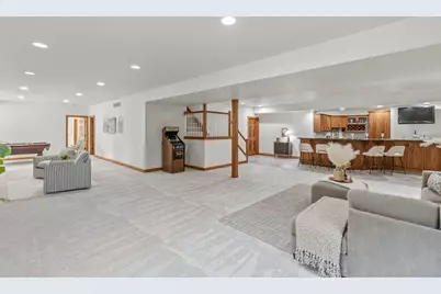 8415  Ravenswood Cir, Wauwatosa, WI 53226 - Photo 16