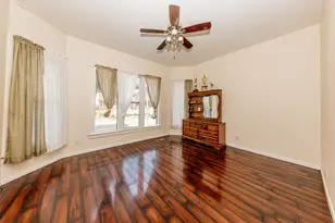 932 S Layton Blvd, Milwaukee, WI 53215 - Photo 10
