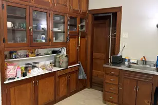 1658 S 60th St, West Allis, WI 53214 - Photo 8