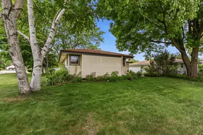 4936 S 65th St, Greenfield, WI 53220 - Photo 28