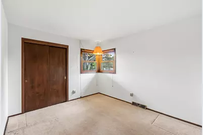 4936 S 65th St, Greenfield, WI 53220 - Photo 20