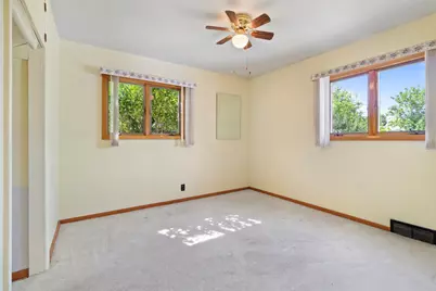 2821  Birch St, La Crosse, WI 54601 - Photo 24