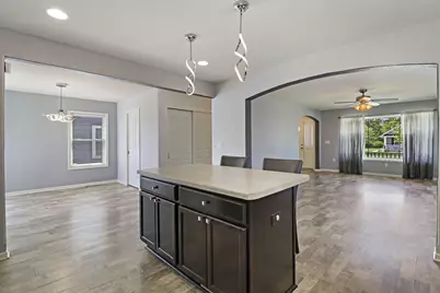 1116  Springbrook Dr, Burlington, WI 53105 - Photo 8