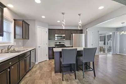1116  Springbrook Dr, Burlington, WI 53105 - Photo 6
