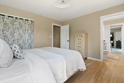 4219 W Pebble Beach Ct, Franklin, WI 53132 - Photo 18