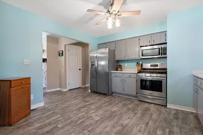 4219 W Pebble Beach Ct, Franklin, WI 53132 - Photo 12