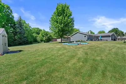 4219 W Pebble Beach Ct, Franklin, WI 53132 - Photo 34