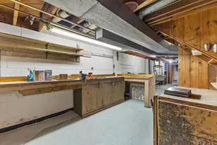521 N 105th St, Wauwatosa, WI 53226 - Photo 32