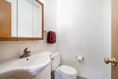 521 N 105th St, Wauwatosa, WI 53226 - Photo 22