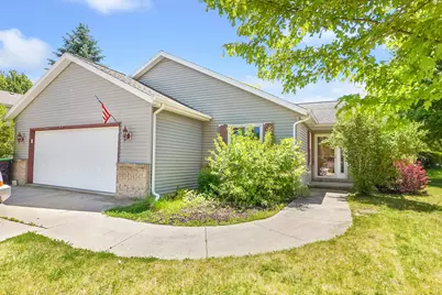N171W20651  Valley Dr, Jackson, WI 53037 - Photo 2