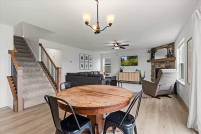 192  Saphhire Ln, Saukville, WI 53080 - Photo 10
