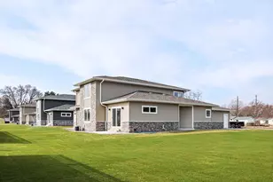 1200 Sween Dr, Holmen, WI 54636 - Photo 36