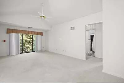 500 W Bender Rd #61, Glendale, WI 53217 - Photo 4
