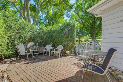2569 S 97th St, West Allis, WI 53227 - Photo 24