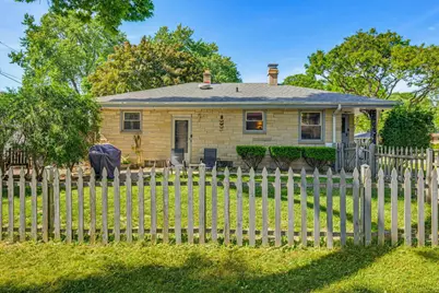 2569 S 97th St, West Allis, WI 53227 - Photo 2