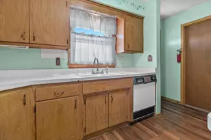 1545 Ostergaard Ave, Racine, WI 53406 - Photo 8