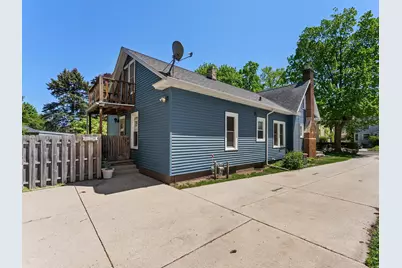 1010  St. Clair St, Manitowoc, WI 54220 - Photo 38