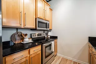 191 N Broadway St, Milwaukee, WI 53202 - Photo 18