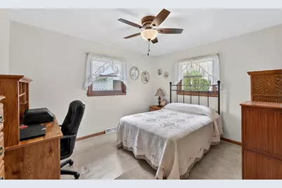 1505  Mackinac Ave, South Milwaukee, WI 53172 - Photo 8