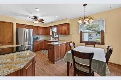 1505  Mackinac Ave, South Milwaukee, WI 53172 - Photo 2