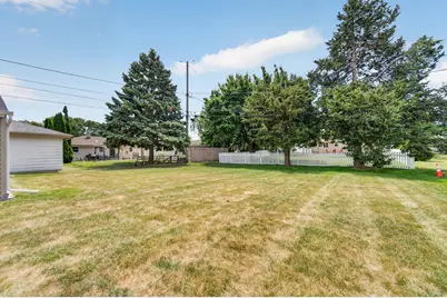 1505  Mackinac Ave, South Milwaukee, WI 53172 - Photo 14