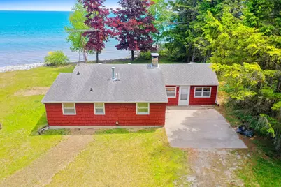 11009  Lake Dr, Two Rivers, WI 54241 - Photo 12