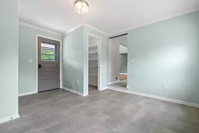 7828 W Puetz Rd, Franklin, WI 53132 - Photo 20